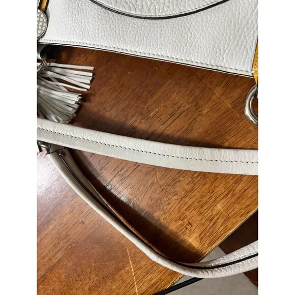 COACH White Leather Shoulder Bag 16485 w/ tag, tassel & charm EUC - Picture 7 of 11